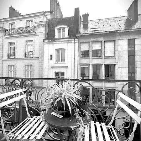 Appartement L'illustre-elegant Hypercentre-balcon *