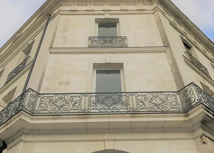 Apartmán Illustre-appartement De Caractere Hypercentre-balcon *